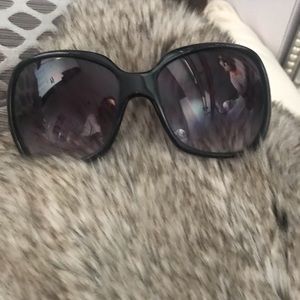 *AUTHENTIC FENDI black and white buckle sunglasses